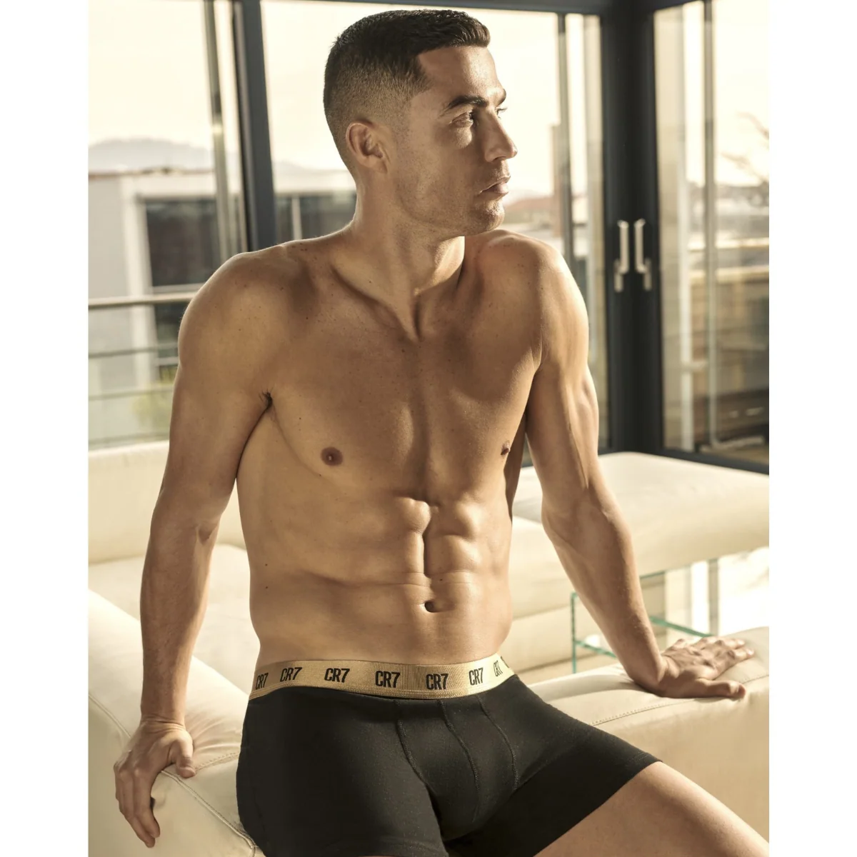 CR7 Men's Trunk 5-Pack in CR7 Travel Zip Bag - Image 8